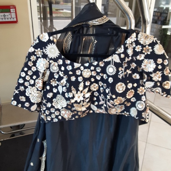 Black sequin work lengha - Picture 2 of 4